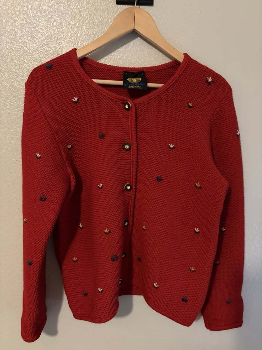vtg Lanamoden Salzburg 100% wool Austrian embroidered cardigan sweater SM/MED